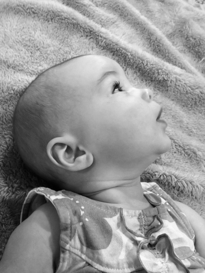 Maisie Looking About